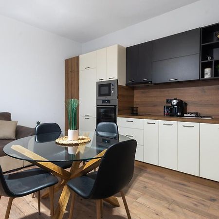 La Luna - High-End 2Bd Flat In The Top Centre By Flat Mаnager Sofía Exterior foto