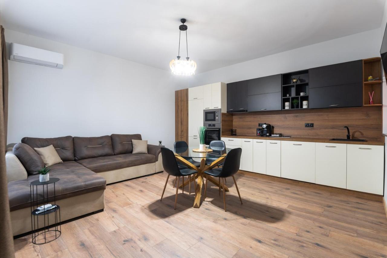 La Luna - High-End 2Bd Flat In The Top Centre By Flat Mаnager Sofía Exterior foto