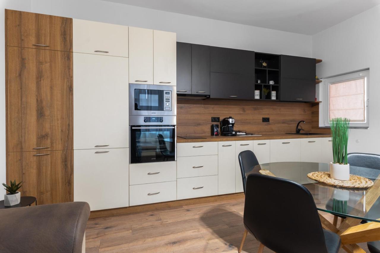 La Luna - High-End 2Bd Flat In The Top Centre By Flat Mаnager Sofía Exterior foto