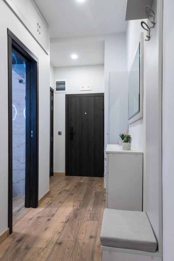 La Luna - High-End 2Bd Flat In The Top Centre By Flat Mаnager Sofía Exterior foto